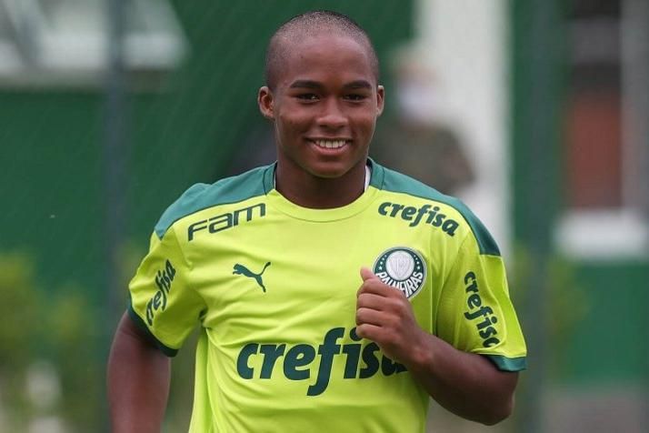Top 10 dos novatos da Série A tem atacante de 15 anos do Santos e