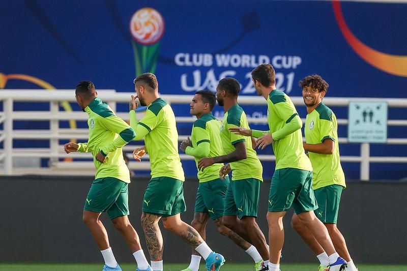 Palmeiras perde para o Al-Ahly nos pênaltis e deixa o Mundial sem gols