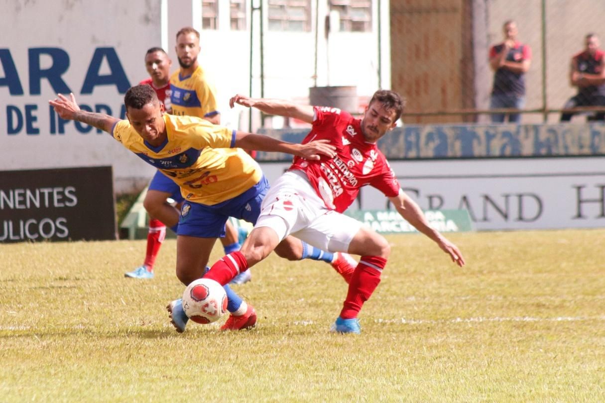 Algumas reações de torcedores do Vila Nova após a derrota para o ABC, no  último Sábado. : r/futebol