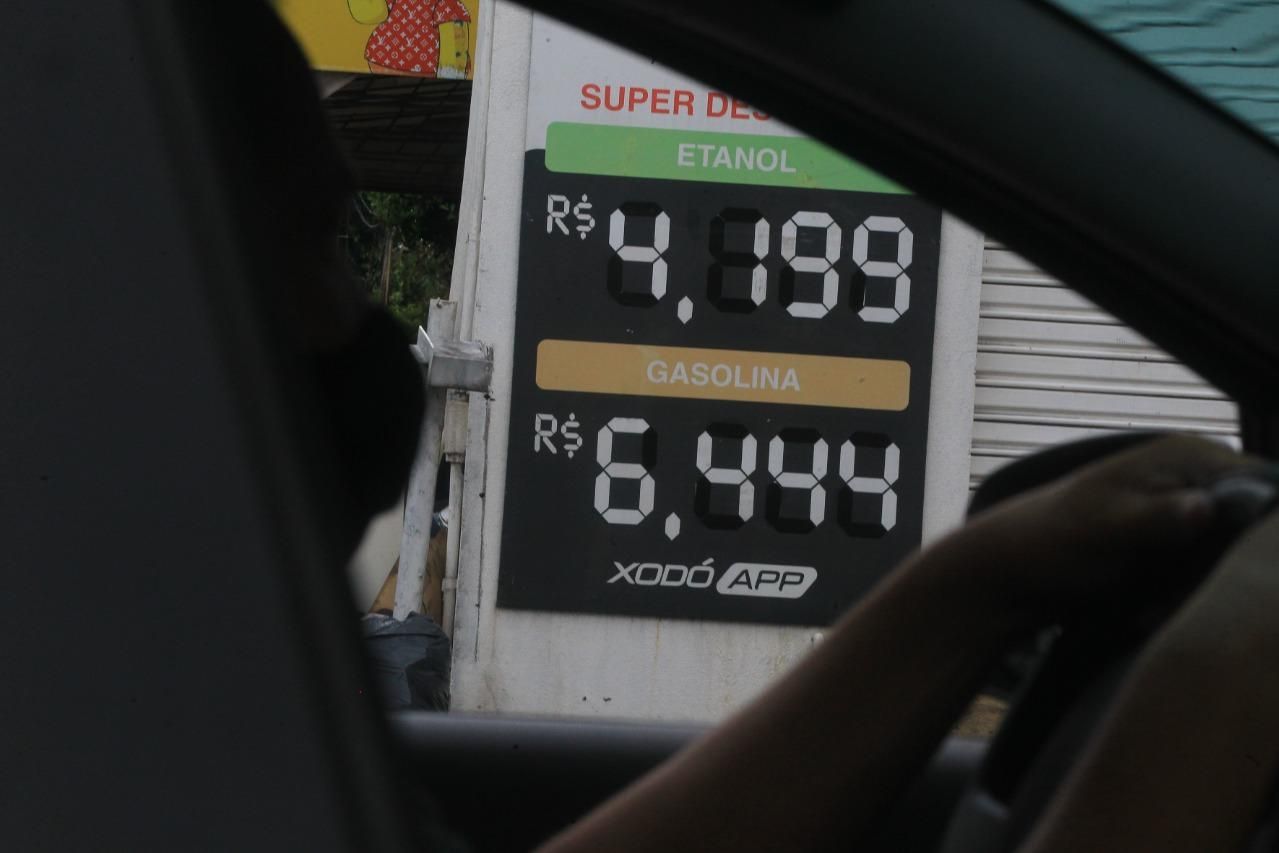 Preço da gasolina baixa e cai a R$ 6,47 no DF. Saiba onde abastecer