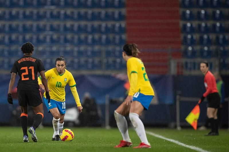 Futebol feminino: Brasil empata com vice-campeã Holanda