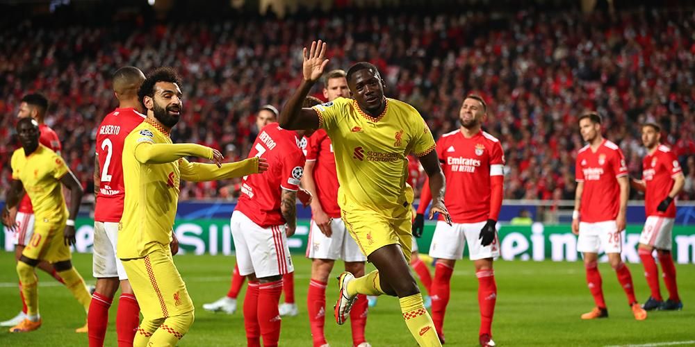 Campeonato Inglês. 17ª rodada. Manchester United segura o empate em Anfield  e Arsenal retoma a liderança 