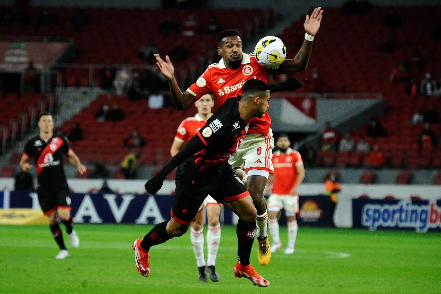 Grêmio empata com Internacional no primeiro jogo das finais do Estadual  Sub-20