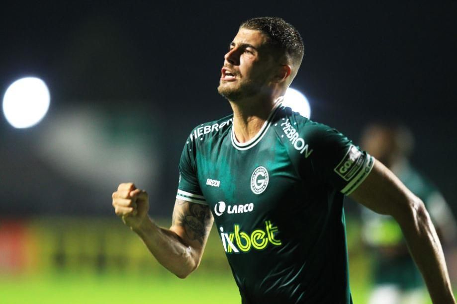 Palmeiras ganha briga com o Atlético Mineiro e contrata Wesley, ex-Santos