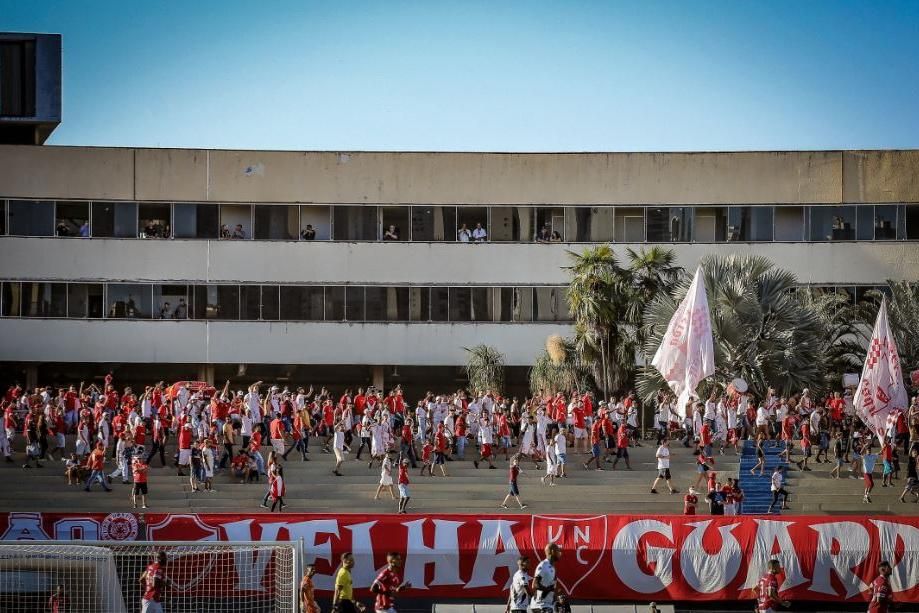 Vila Nova aprova volta ao Serra Dourada e estuda novos jogos no local