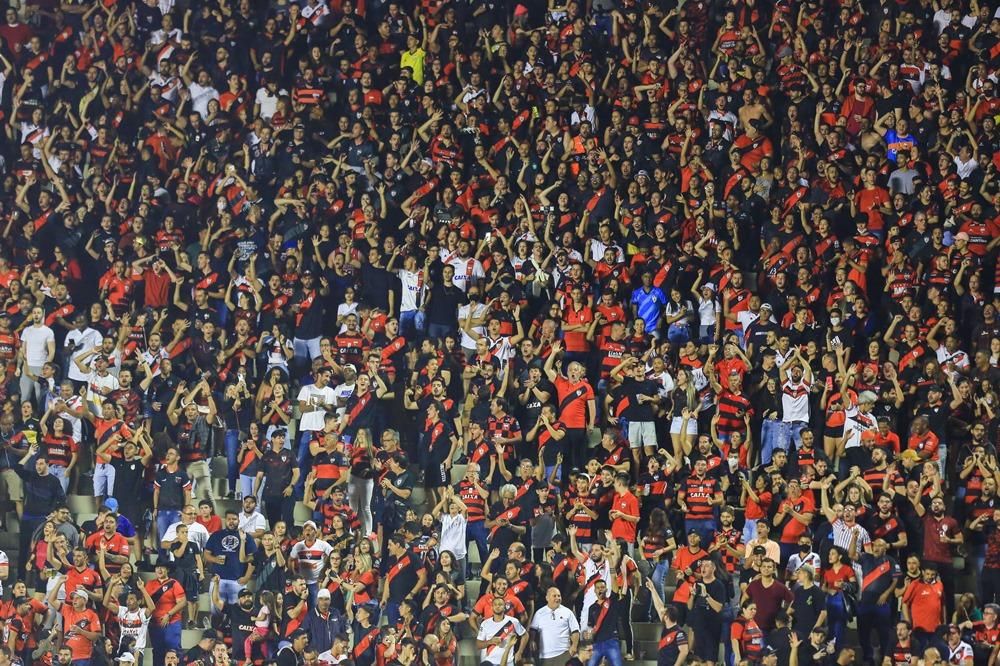 Jogos entre Coritiba e Santos terão torcida única na Copa do