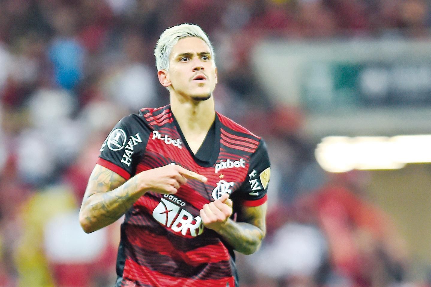 Flamengo 3 x 0 Palmeiras: Fla vence confronto direto e embola briga pelo  título do Brasileirão