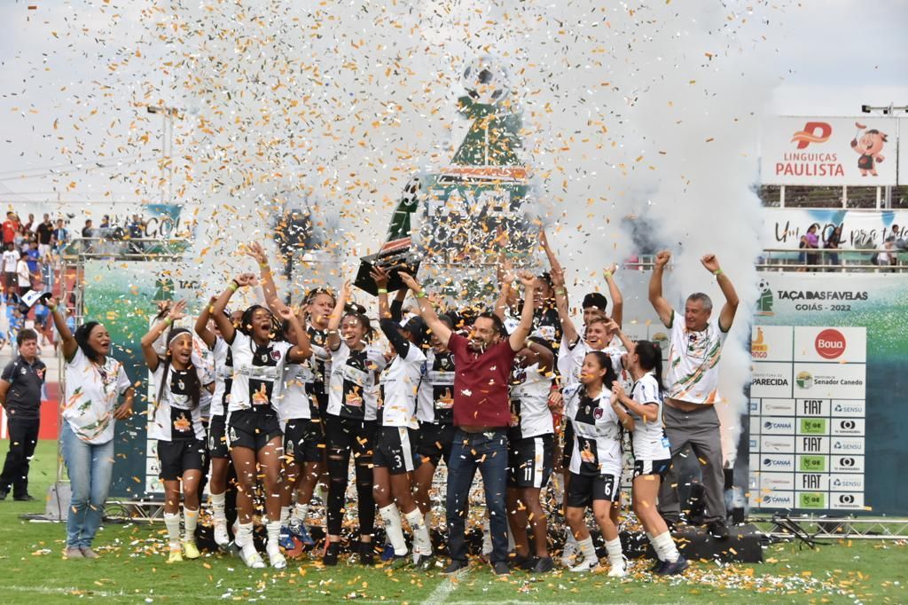 Quais times já foram campeões do Campeonato Paulista de futebol feminino?