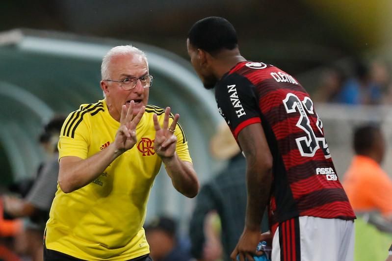 Flamengo: em alta com Sampaoli, Wesley aproveita data Fifa para