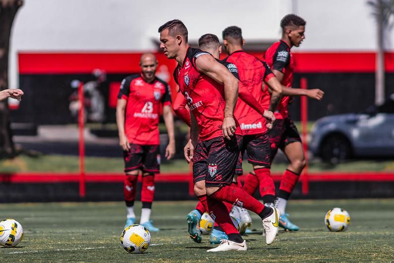 Quem joga: veja escalação do Atlético-GO contra o Palmeiras