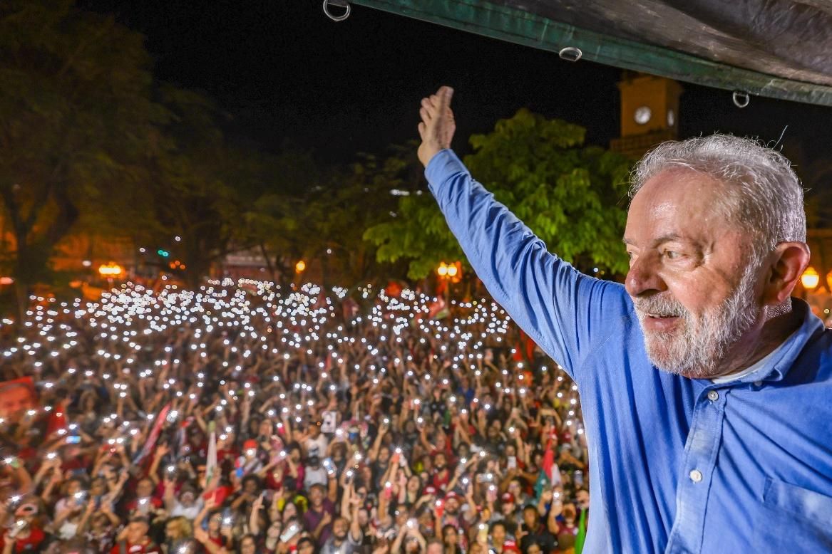 Lula é eleito presidente pela 3ª vez