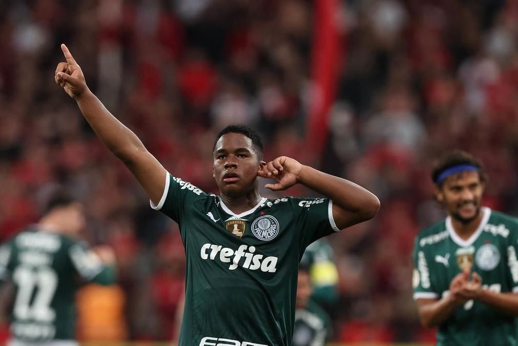 Palmeiras x Flamengo ao vivo: duelo de gigantes pela liderança do