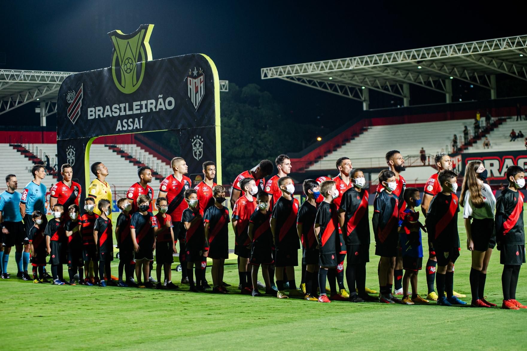 Apesar do descenso, Atlético-GO vai subir três posições no ranking da CBF |  O Popular