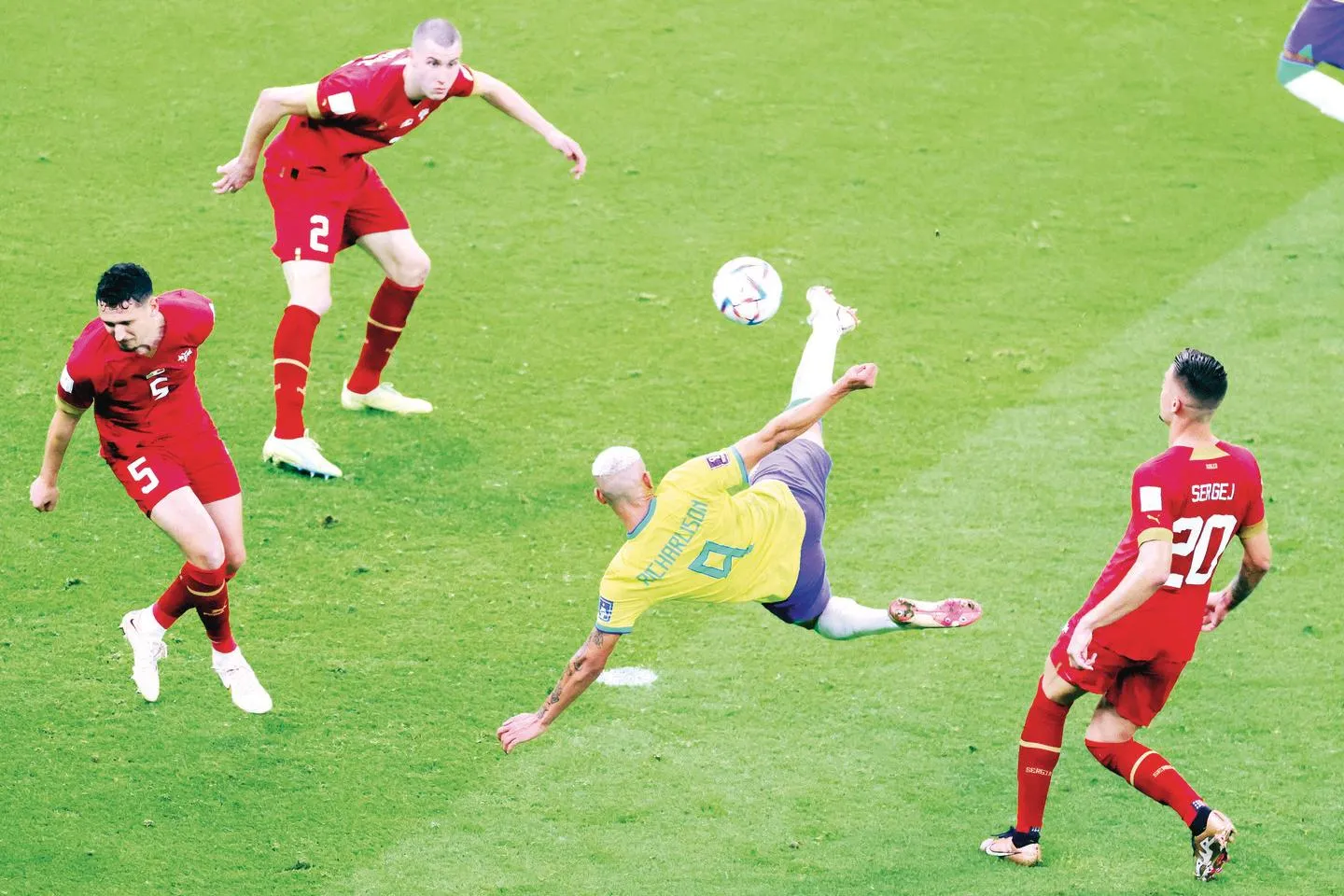 Wilton Pereira Sampaio apita duelo decisivo das quartas de final da Copa do  Mundo - Lance!