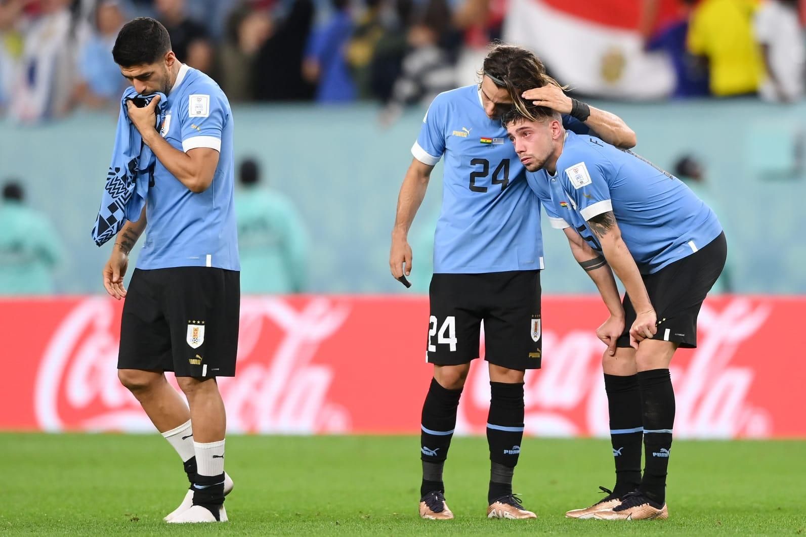 Jogadores do Uruguai são punidos pela Fifa por confusão na Copa do