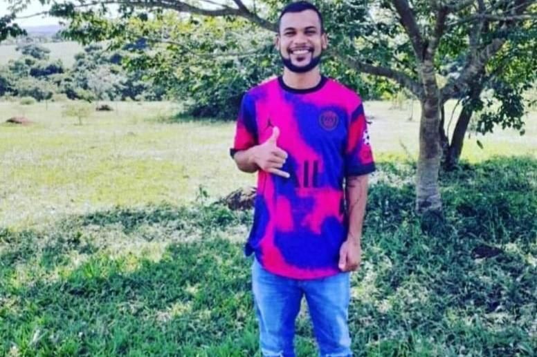 Homem que matou um cavalo a facadas é assassinado a pauladas - F