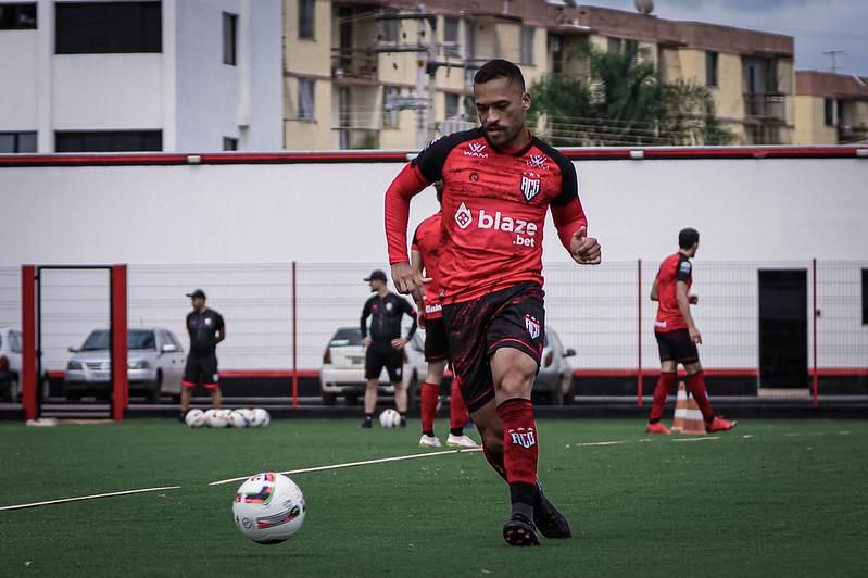 Primeiro reforço do Inter para 2022, Wesley Moraes é regularizado