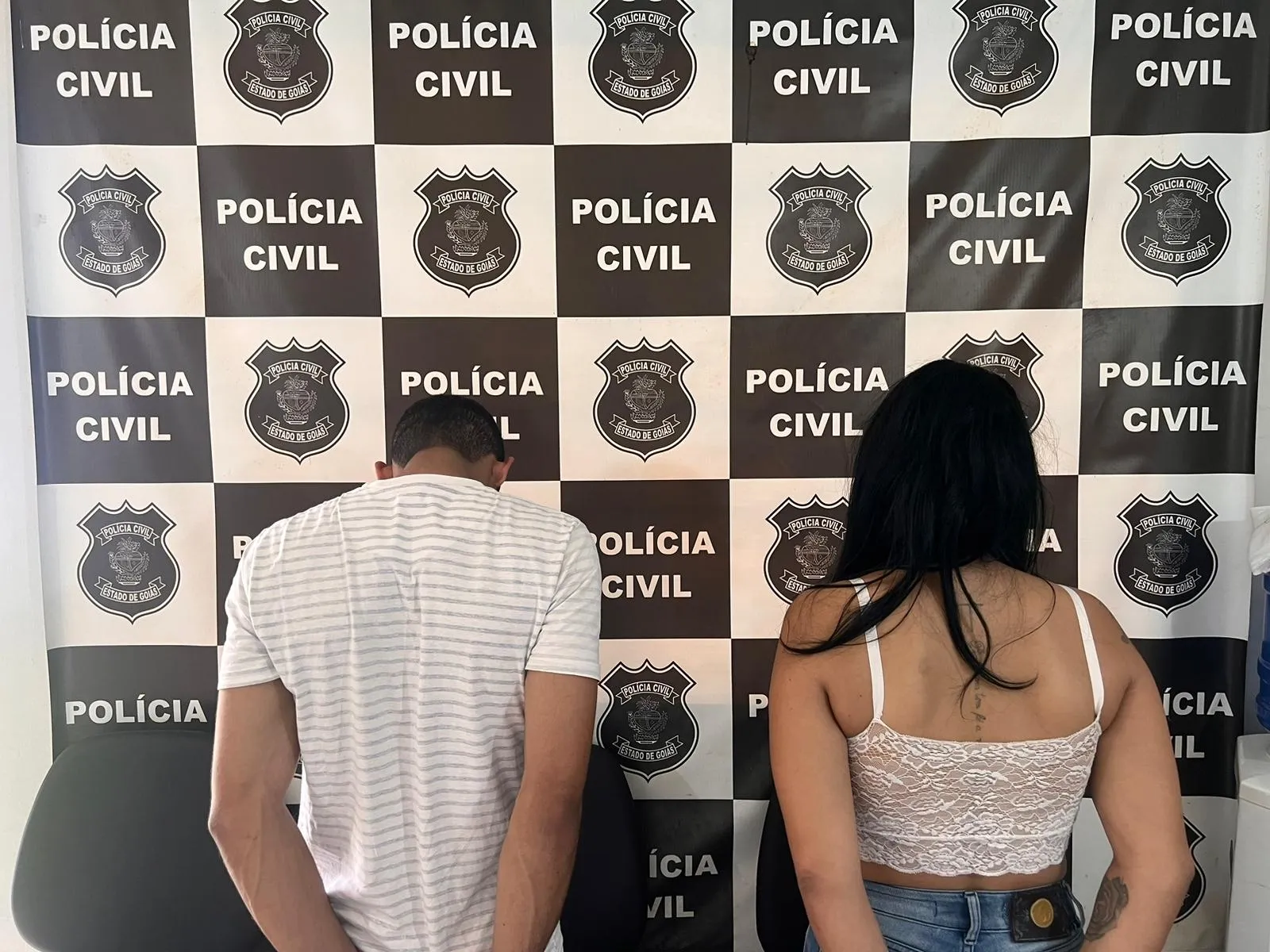 Casal é preso suspeito de invadir casa e deixar moradora amarrada por mais  de 3 horas durante roubo | O Popular