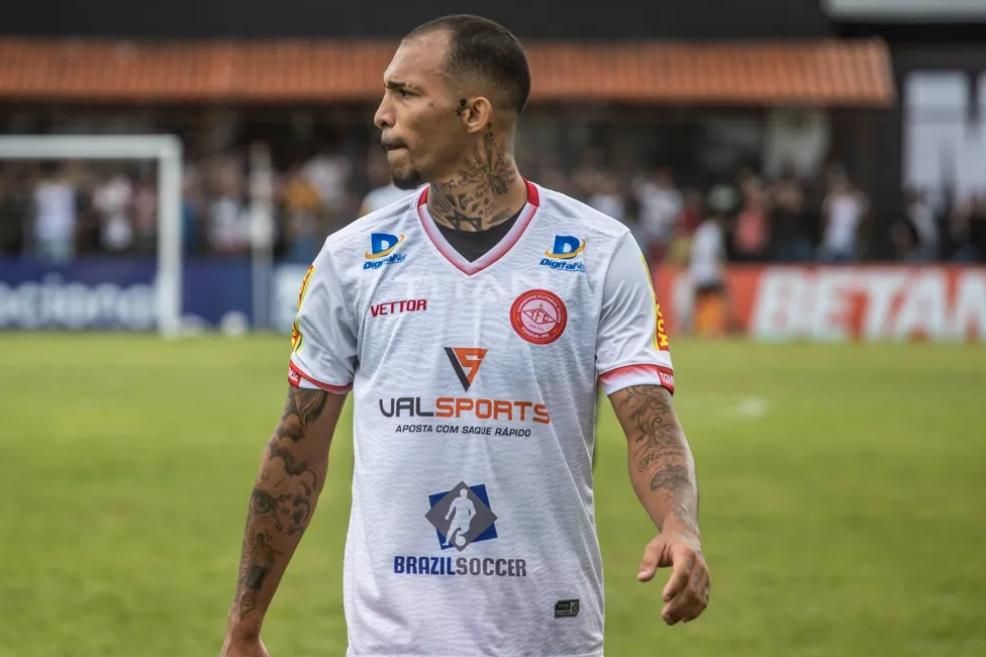 Joseph teve contrato rescindido pelo Tombense