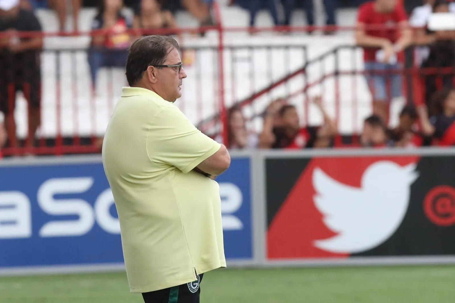 Jair Ventura cobra dever de casa do Atlético-GO e vê Série B