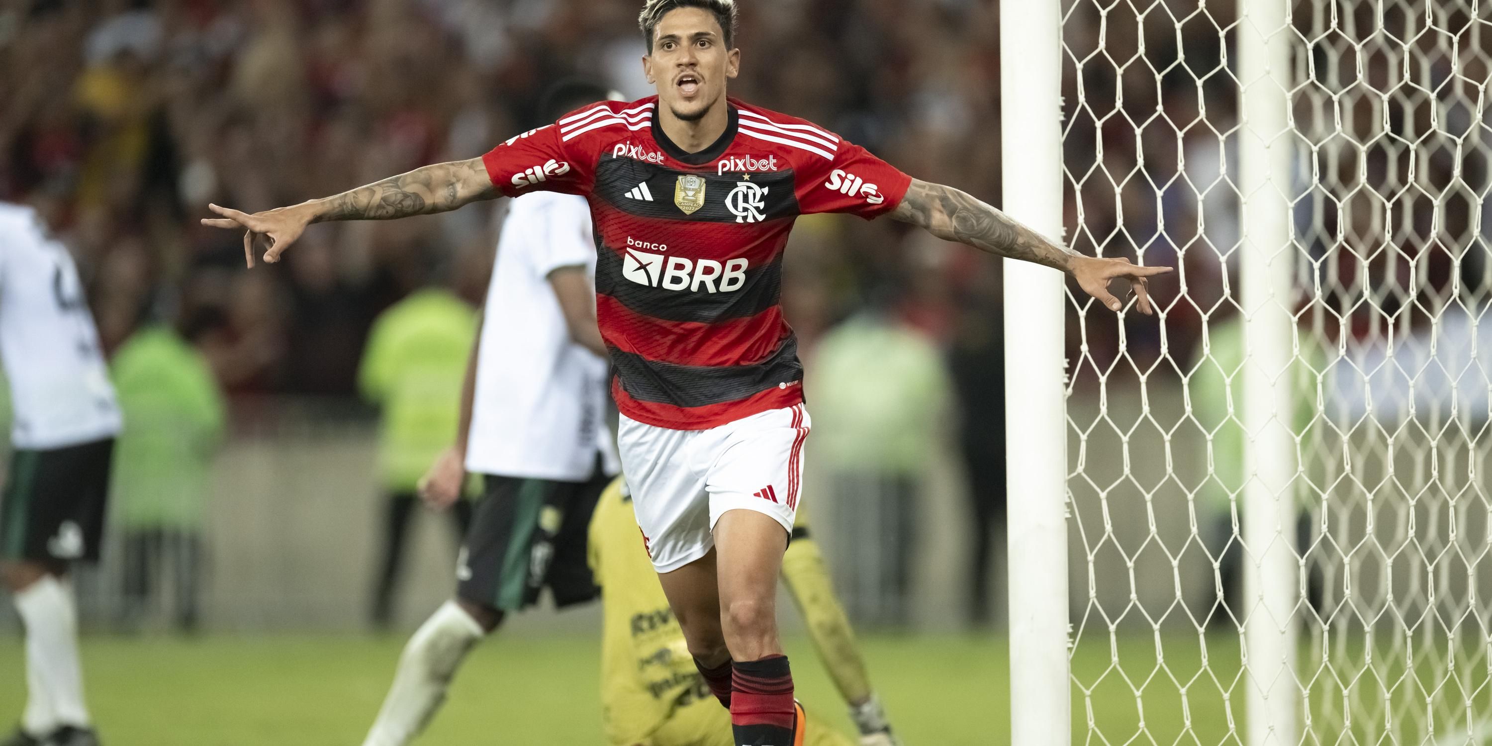 Fábio, Rochet, Romero ou Weverton? Veja desempenho dos goleiros em disputas  de pênaltis, libertadores