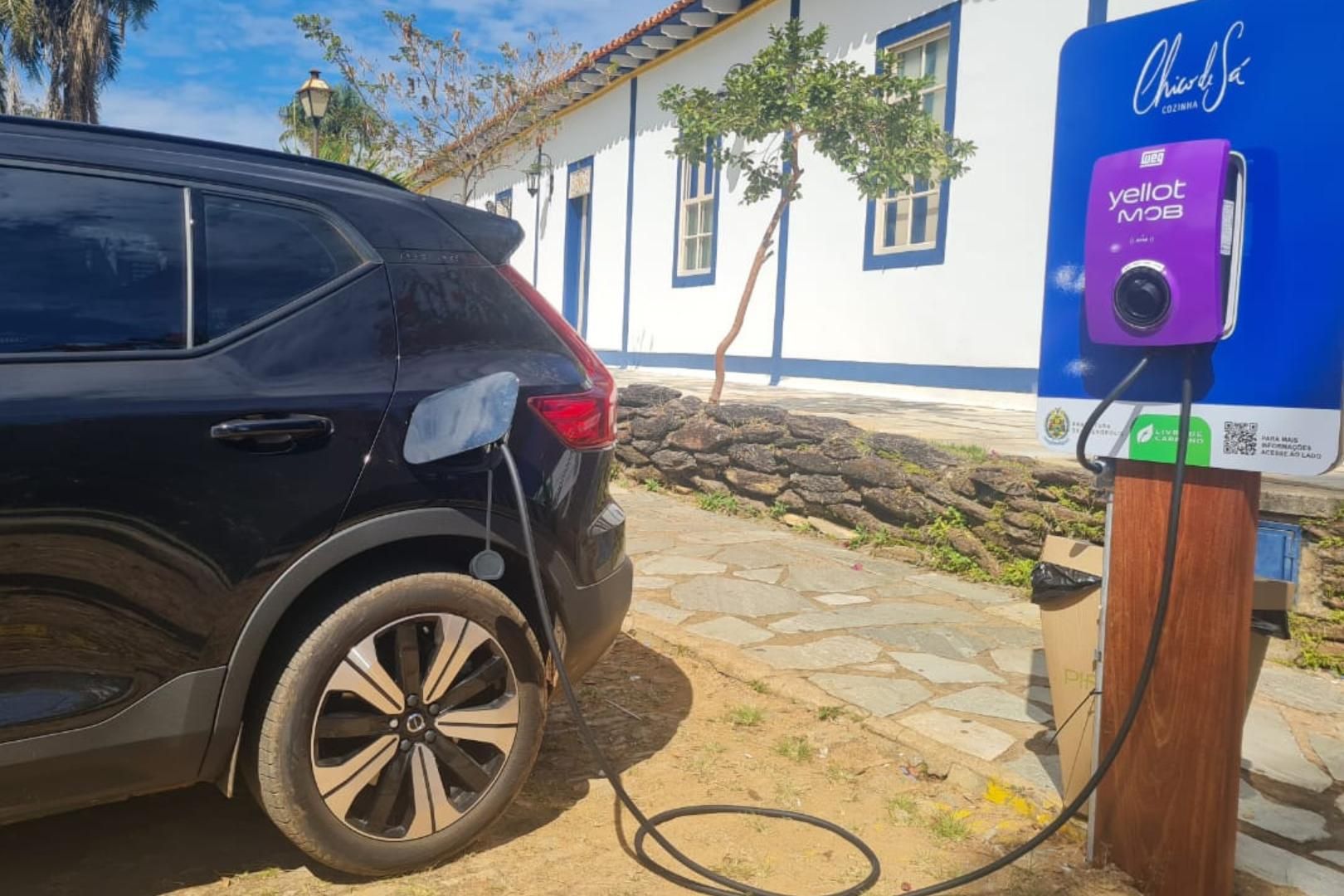 Pirenópolis recebe primeira estação pública de carregamento para carros elétricos | O Popular