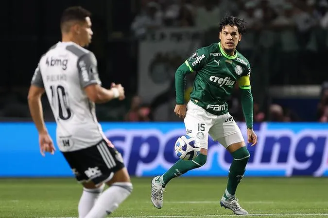 Mãos ao alto': a polêmica arbitragem do último Boca x Palmeiras - Placar -  O futebol sem barreiras para você