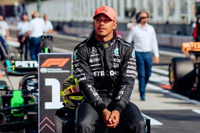 O piloto português que bateu o campeão Hamilton nas pistas