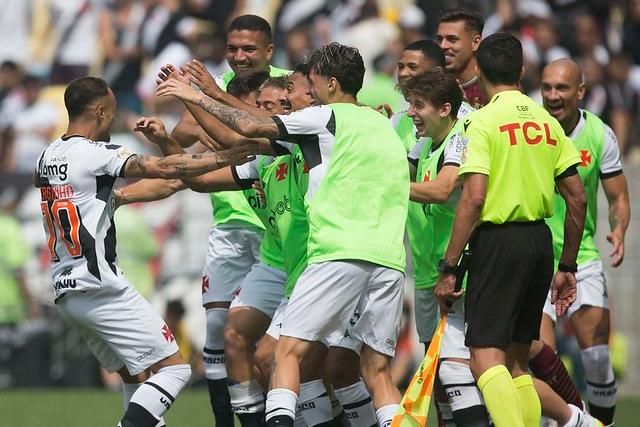 Minas vence 7 das 8 partidas coletivas do primeiro dia dos Jogos