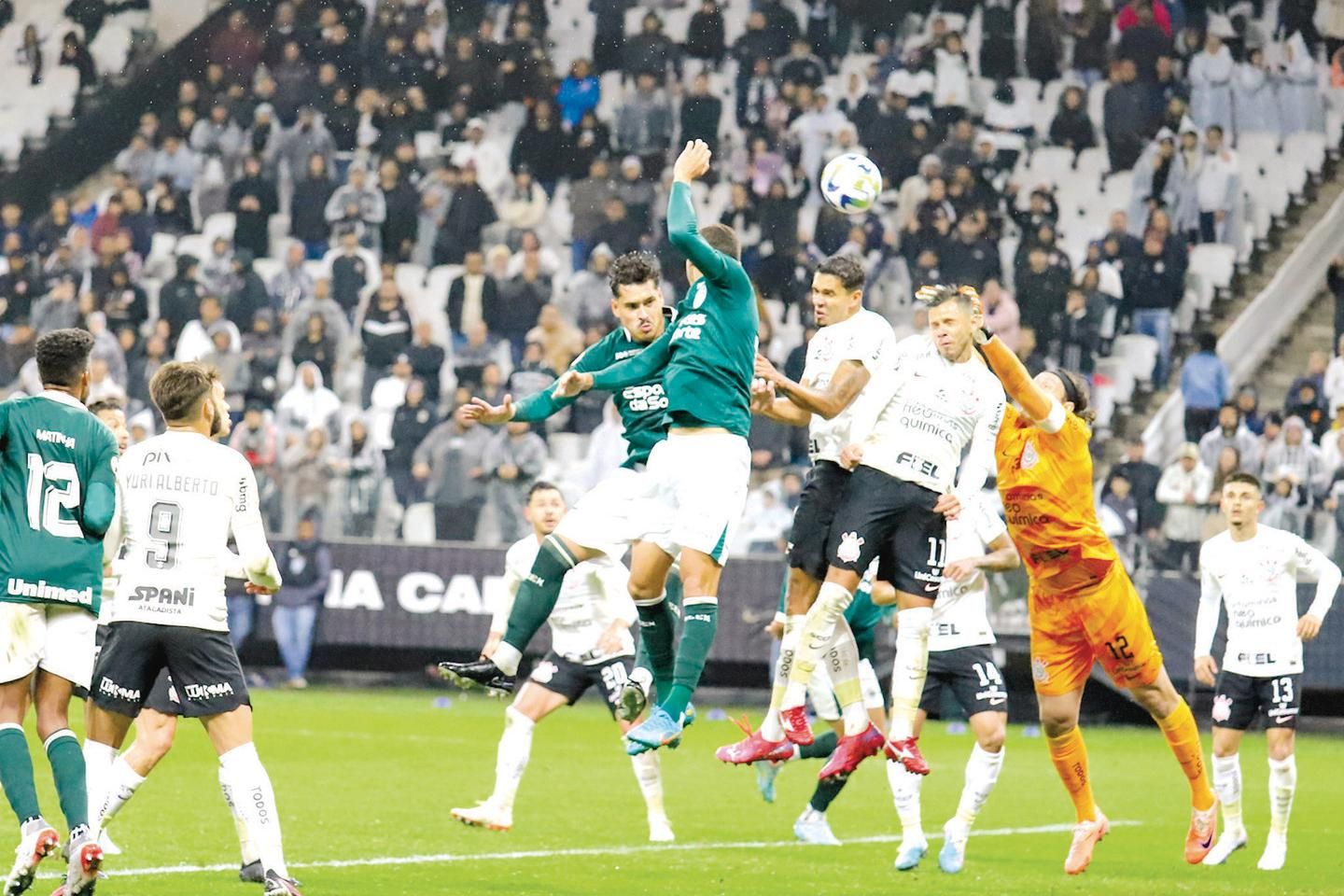 Corinthians busca empate contra o Goiás e vê Z-4 próximo