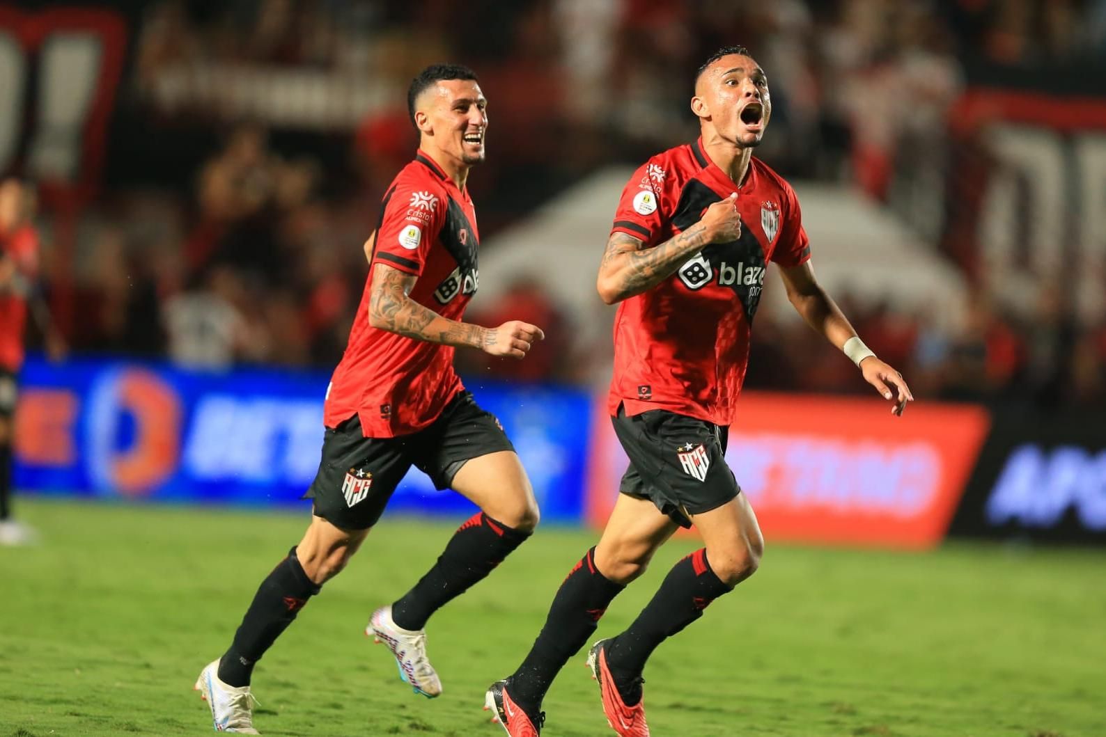 Ex-jogadores do Criciúma prestam homenagem ao goleiro Alexandre