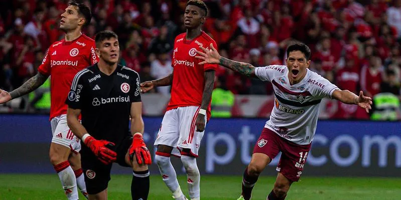 Técnico do Always Ready irá escalar time reserva contra o Corinthians para  priorizar decisão no Boliviano