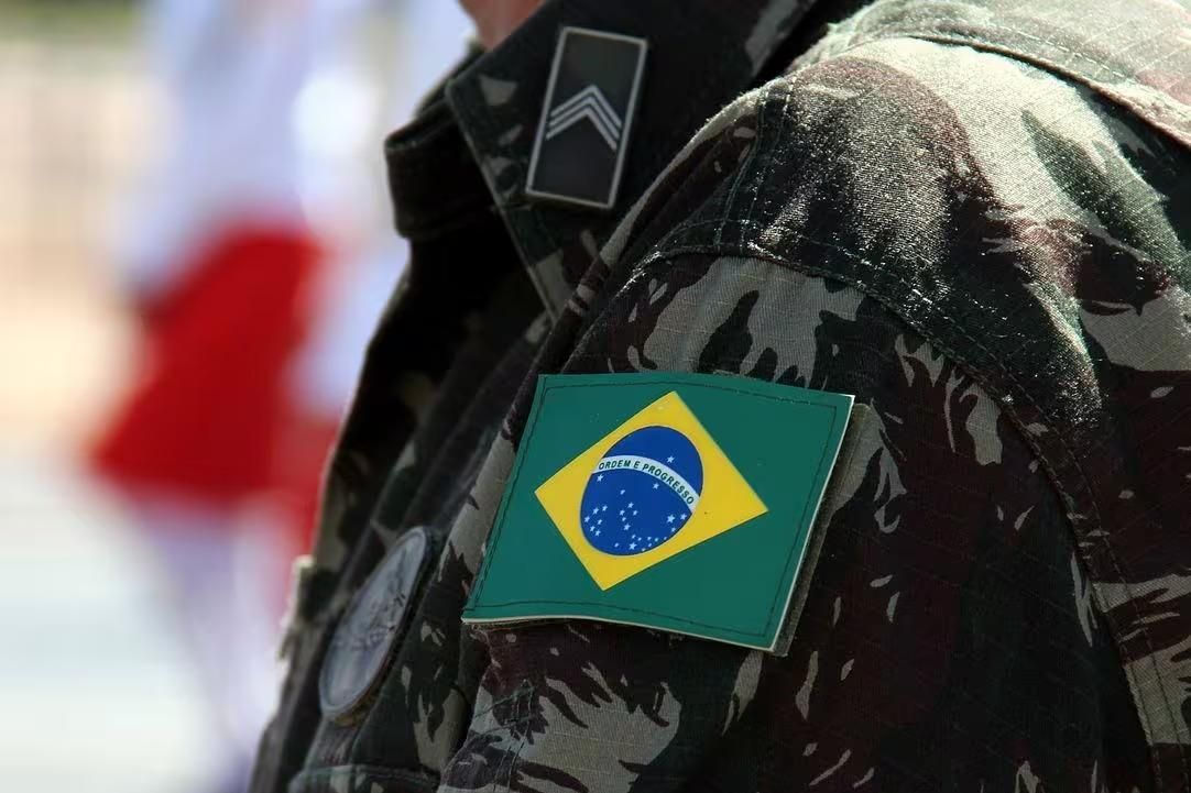 Arsenal de guerra é encontrado em apartamento do Jardim Goiás em Goiânia