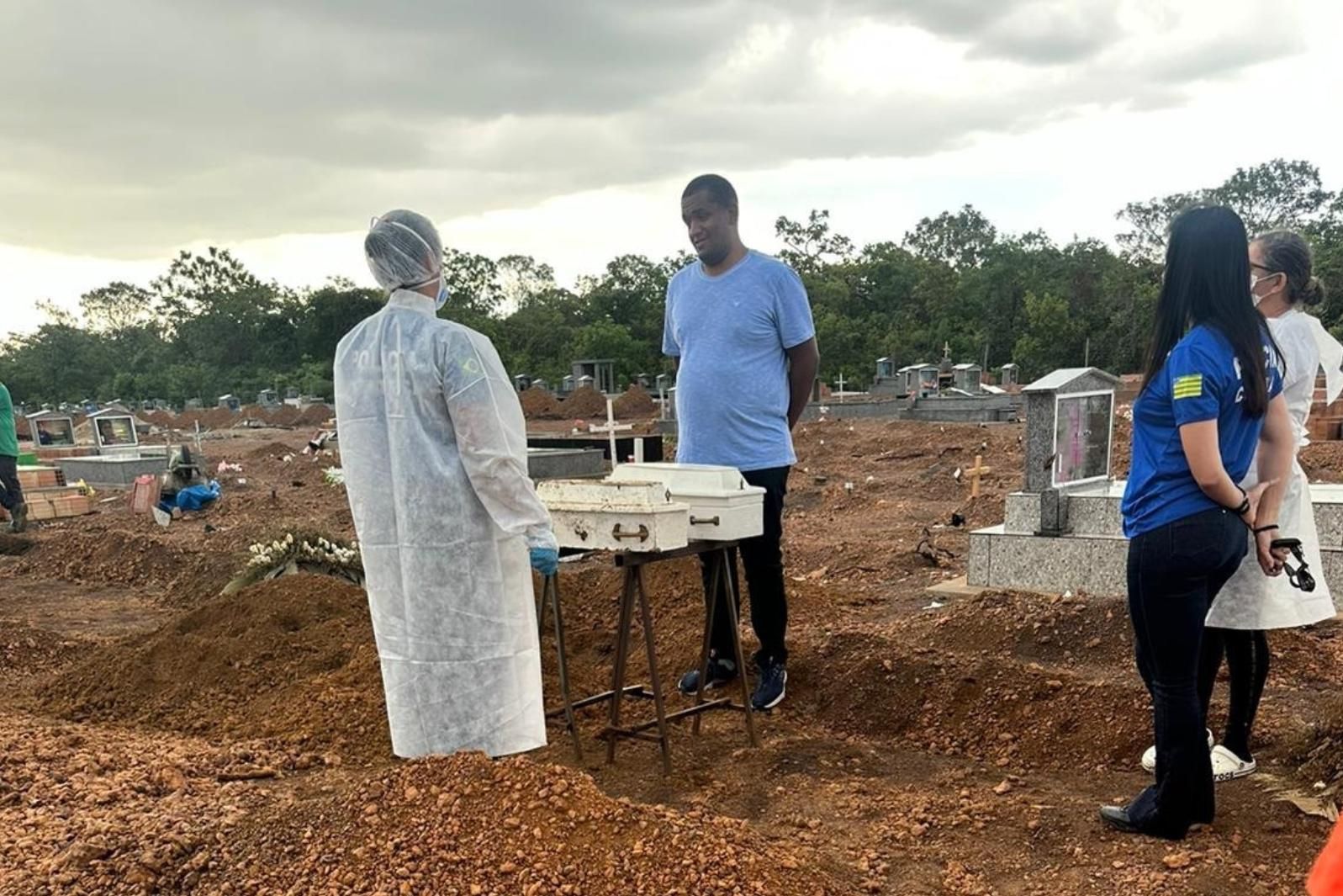 Finalmente em casa: identificados e enterrados restos mortais de