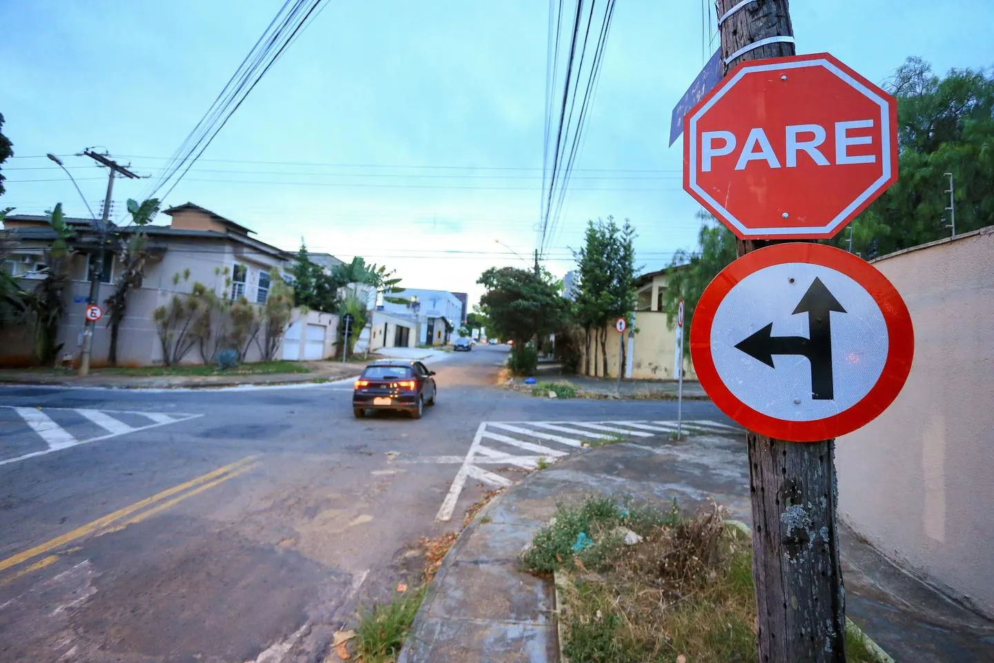 Motoristas não sabem usar a rotatória e criam caos em rodovia dos EUA