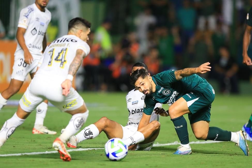 Vasco vence América em jogo atrasado e deixa zona de rebaixamento após 18  rodadas