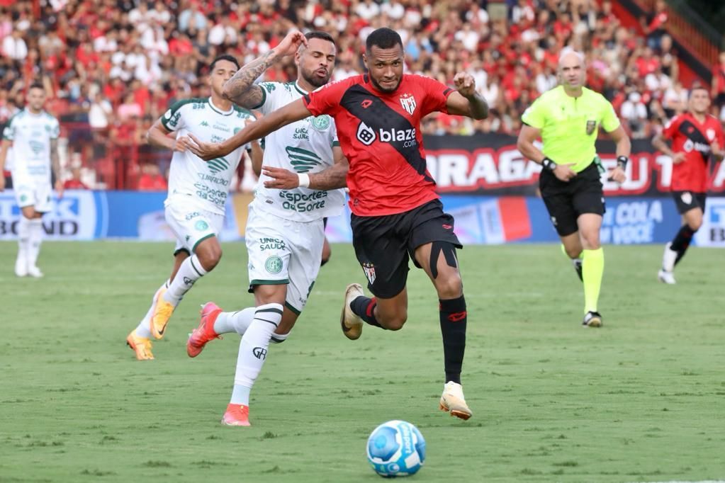 Grêmio finaliza empréstimo e atacantes Wesley Pomba e Ronald deixam o  Caxias