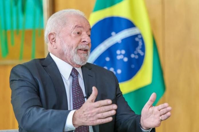 Protesto de garimpeiros não foi motivado por falta de água no governo Lula  - Nacional - Estado de Minas