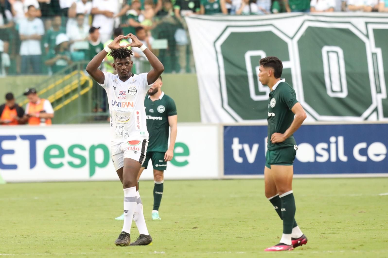 Júnior Tavares, ex-São Paulo, é liberado para voltar a jogar após  tratamento de tumor no cérebro, futebol