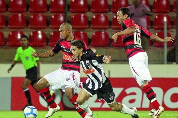 Greve de jogadores de futebol cria impasse na Série C do