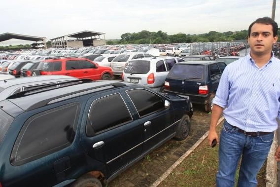 Falsa loja de carros já fez vítimas em todo o país - SBT Brasil 