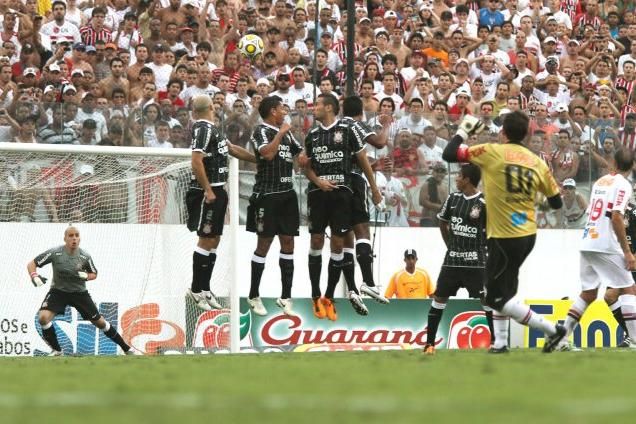 Tricolor vence o Corinthians e avança à final do Paulista Feminino