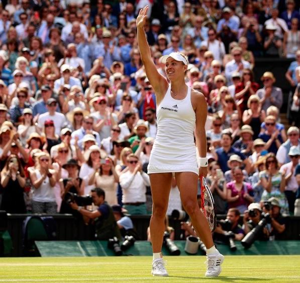 Wimbledon: Serena Williams conquista Wimbledon e alcança Steffi Graff, Esportes