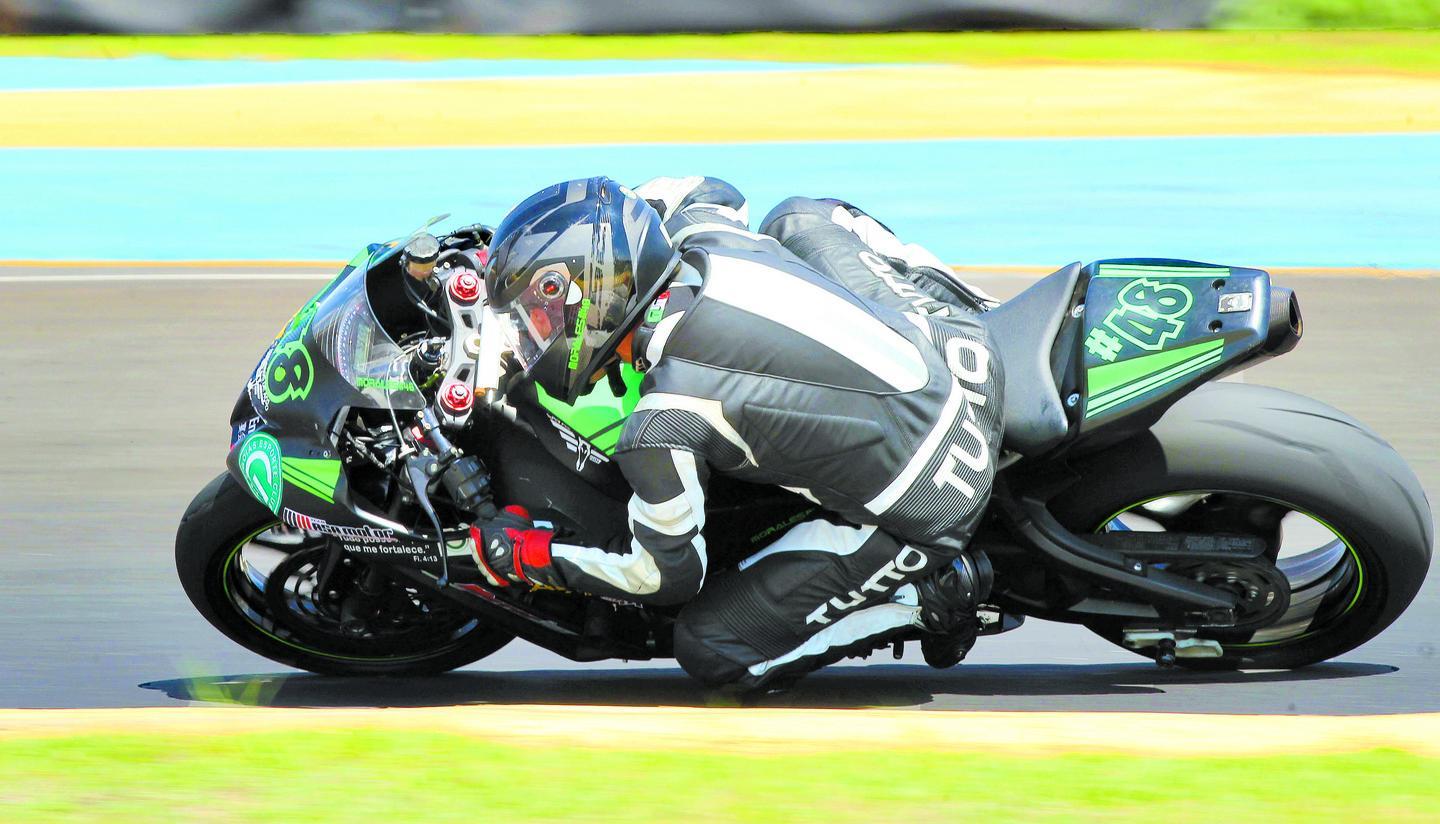 Vitória de ponta a ponta de Gandola na abertura da GP 1000 - Moto 1000 GP