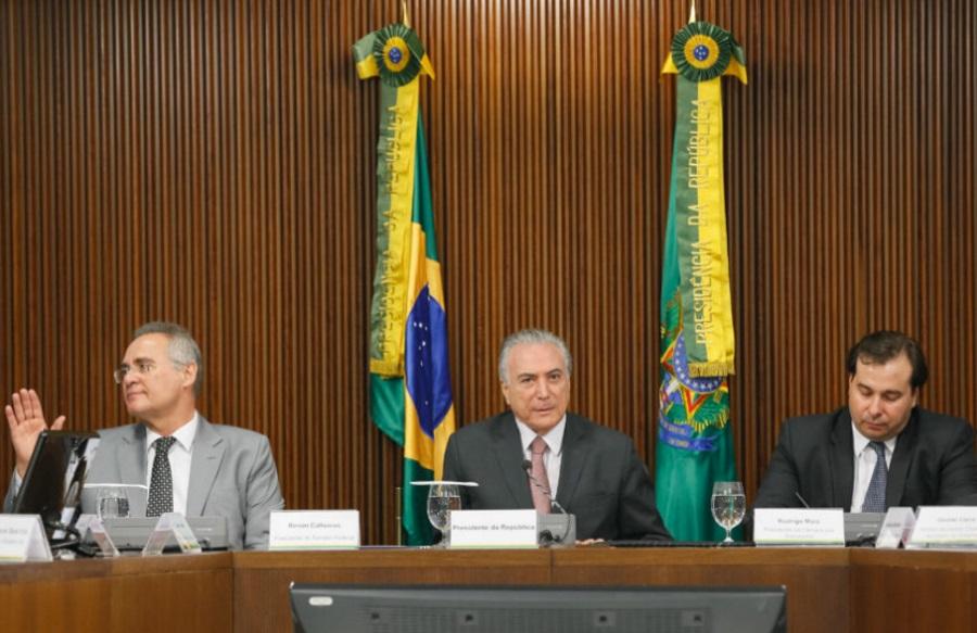 Articulados pelo PSL, deputados se unem para anistiar Protógenes Queiroz