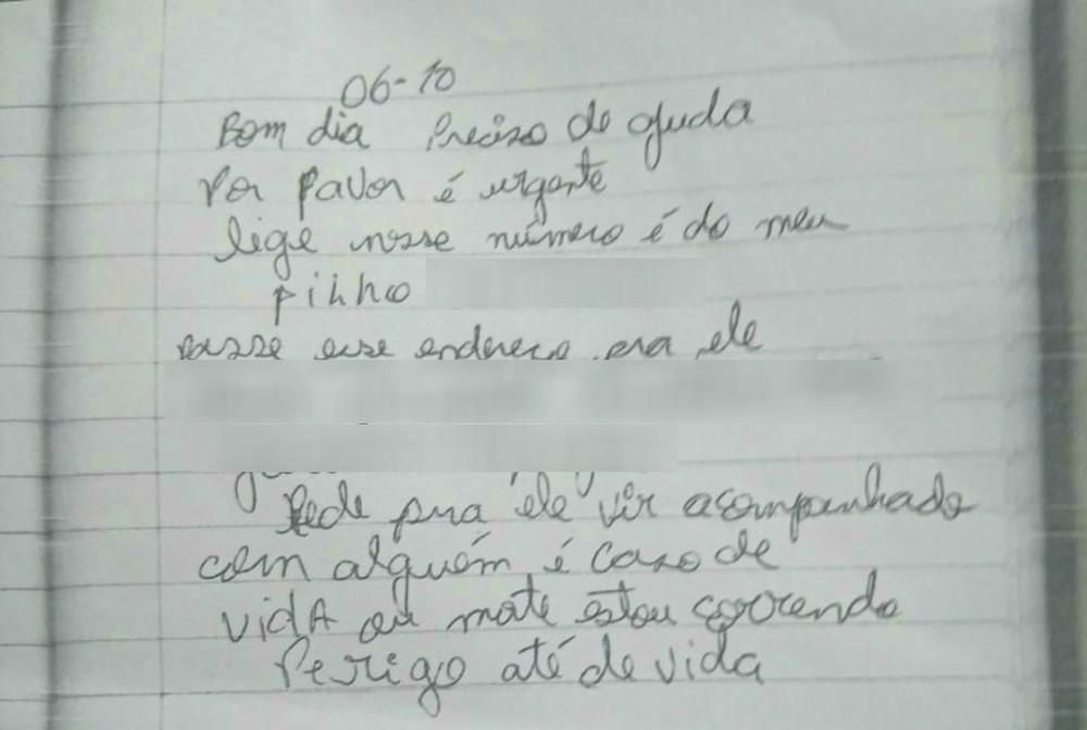 G1 - Professora é ameaçada com faca por estudante ao impedir briga