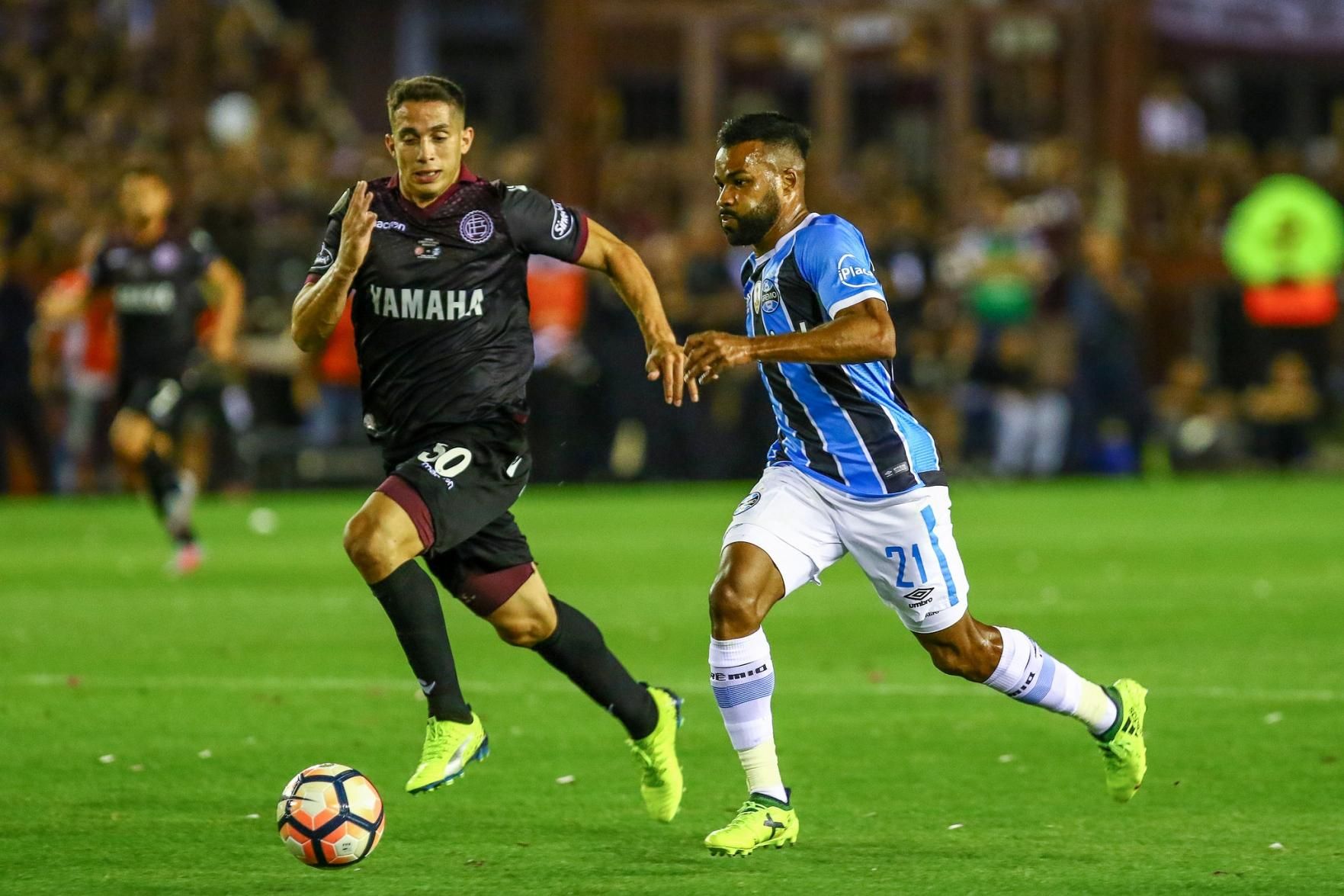 Punição ao jogador na hora do gol ainda gera polêmica — A União