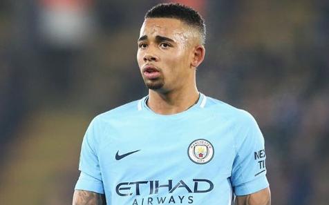 Gabriel Jesus sente lesão no joelho e desfalcará o Arsenal por