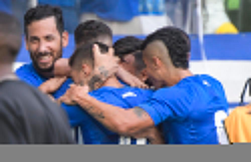 Veja imagens do gramado e do palco no Mineirão em jogo de Cruzeiro x Grêmio