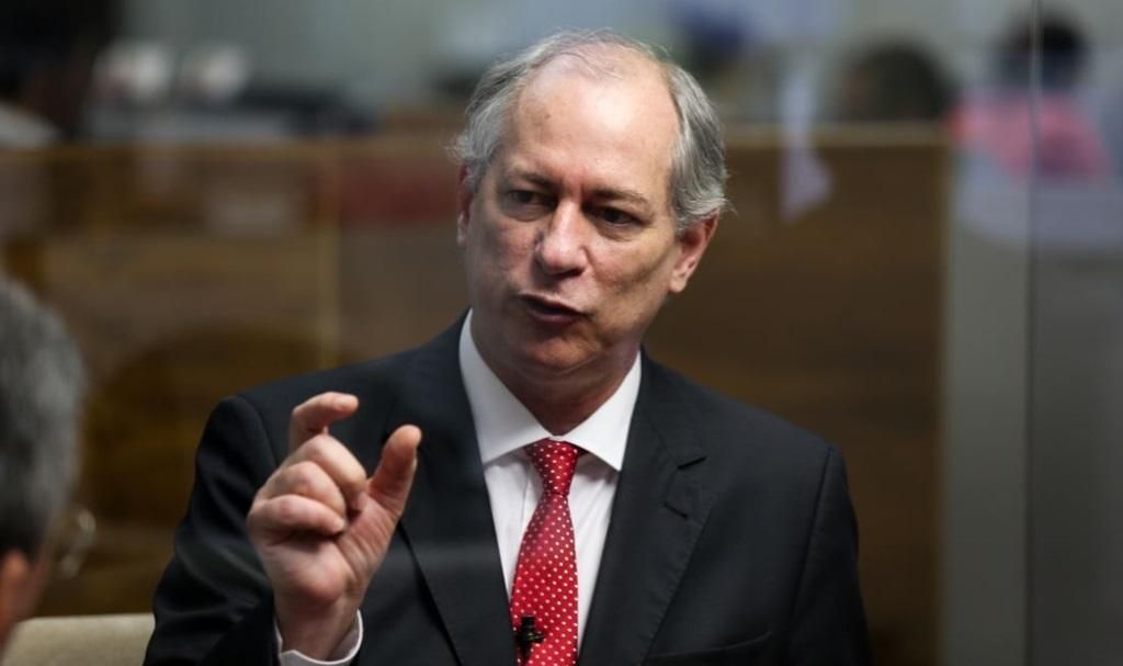 Ciro Gomes tenta contornar mal estar ap s fala O Popular